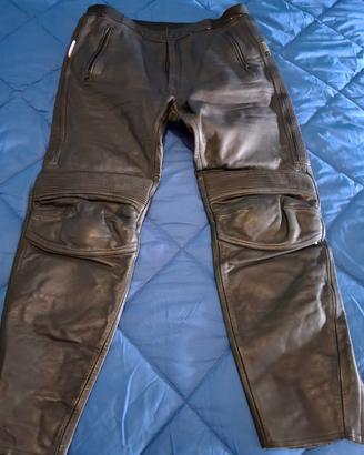 pantalone in pelle da moto