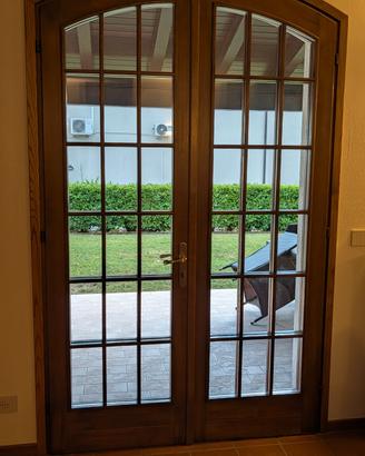 Serramenti in legno doppio vetro