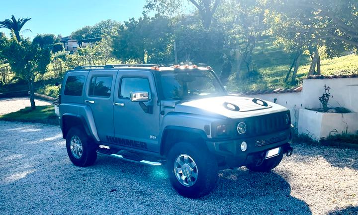 Hummer H3
