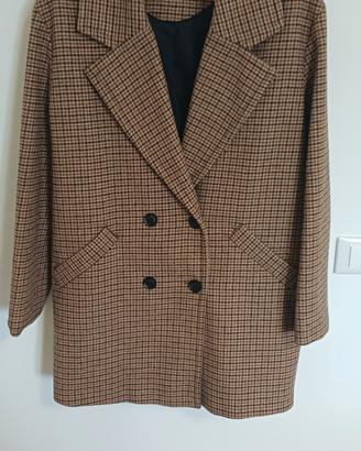 Blazer lungo / Cappotto leggero Bershka a quadri 