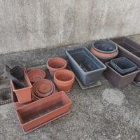 Vasi in plastica temperata da giardino 