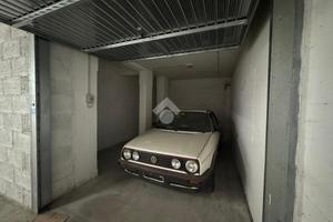 AUTORIMESSA A MENTANA