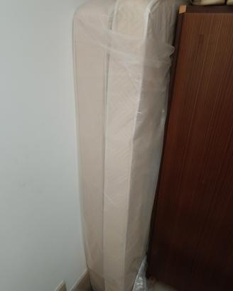due materassi quasi nuovi 