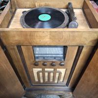 Radio d’epoca a valvole in mobile in legno – Vinta