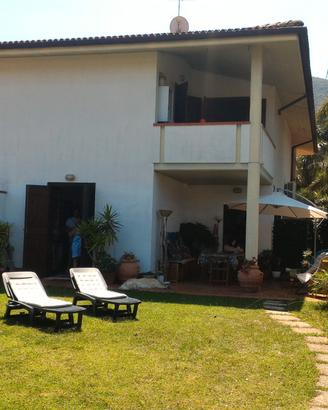 Villa ai piedi del monte circeo