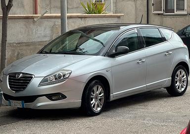 Lancia delta 1.6 multijet platino