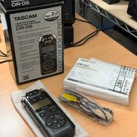 TASCAM DR-05 Registratore digitale linear PCM