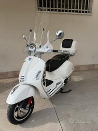 Piaggio vespa GTS 300 super