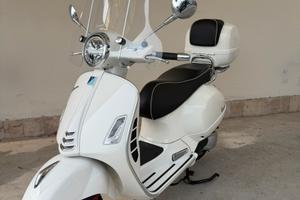 Piaggio vespa GTS 300 super