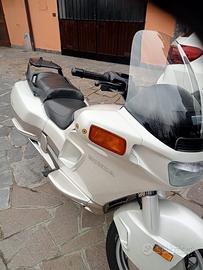 Honda 800 Pacific Coast