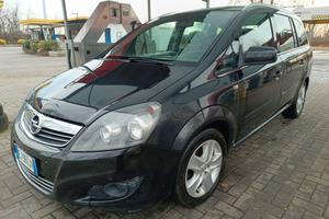 Opel Zafira del 2011 GPL + gancio traino 