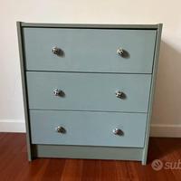 Piccola cassettiera rast con 6 pomelli zara home