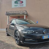 VOLKSWAGEN Passat Variant 2.0 TDI SCR EVO DSG Ex