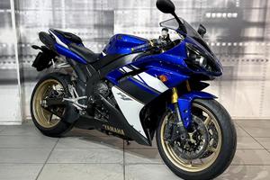 Yamaha YZF R1