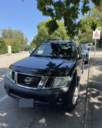 NISSAN NAVARA d40 2012