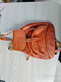 Zainetto in pelle vintage senza marca - 7€