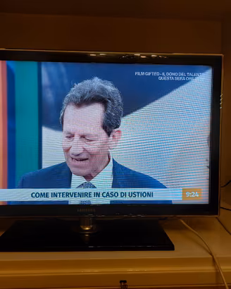 TV SAMSUNG 32" no smart RITIRO su Roma 