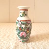 Vasetto piccolo in porcellana arte cinese vintage