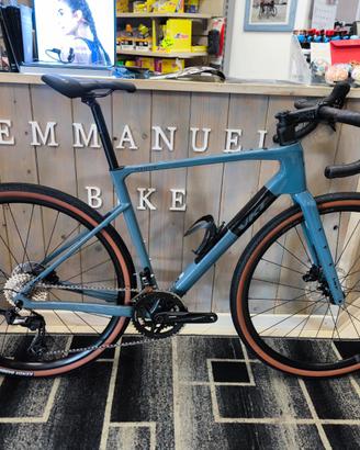 Gravel carbon Vkt 2026 grx 2x12 M