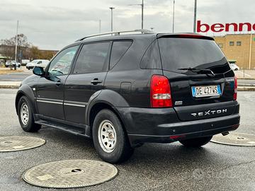 SSANGYONG REXTON 2.7XDI 160.000KM