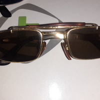 2 paia di occhiali sting