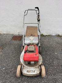 Tosaerba semovente Yanmar con motore a scoppio