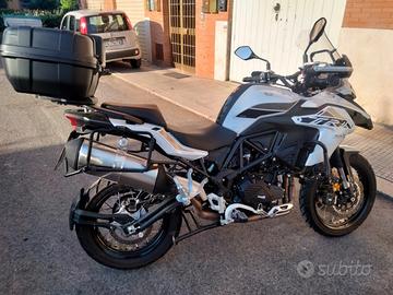 Benelli trk 502x