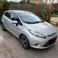 Ford fiesta per pezzi di ricambio