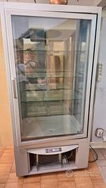 Frigorifero verticale