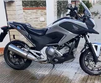 moto Honda 700