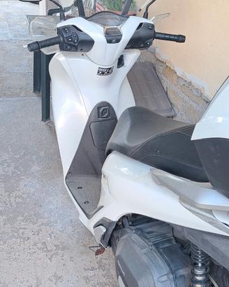 Scooter sh 150 eletronic