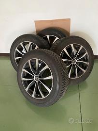 4 RUOTE TOYOTA RAV4 con PNEUMATICI INVERNALI