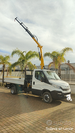 Iveco Daily con gru e ribaltabile