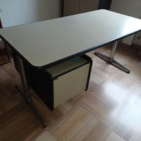 Scrivania modernariato - design