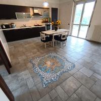 Villa MAI ABITATA con termocamino e garage doppio