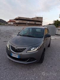 Lancia Ypsilon 1.0 FireFly 5 porte S&S Hybrid Ecoc