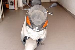 BURGMAN 150CC  TUTTO IN REGOLA  ANNO 2002/03