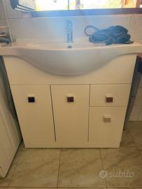 Mobile bagno e lavabo