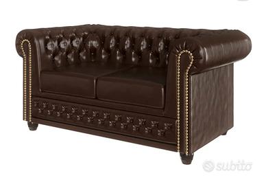 Divano letto stile Chesterfield come nuovo 