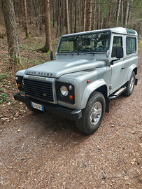 Defender 90 TD4 SE di fine 2009