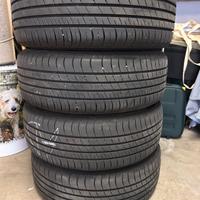 Cerchi in lega e gomme lancia y