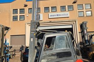 Carrello elevatore elettrico 3000kg marca Linde