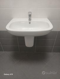 2 lavandini sospesi  nuovi mai usati