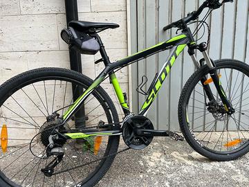 Mountain bike Scott