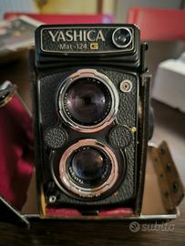 Macchina fotografica YASHICA MAT 124 G
