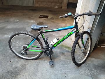 MTB 26"nera/verde/blu 21 rapporti 