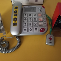 Telefono Brondi tasti grandi e telecomando SOS