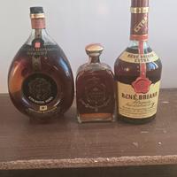 bottiglie di brandy,champagne whisky