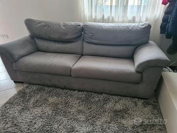 Divani poltronaesofa