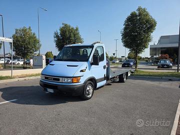 Iveco Daily carro attrezzi patente B